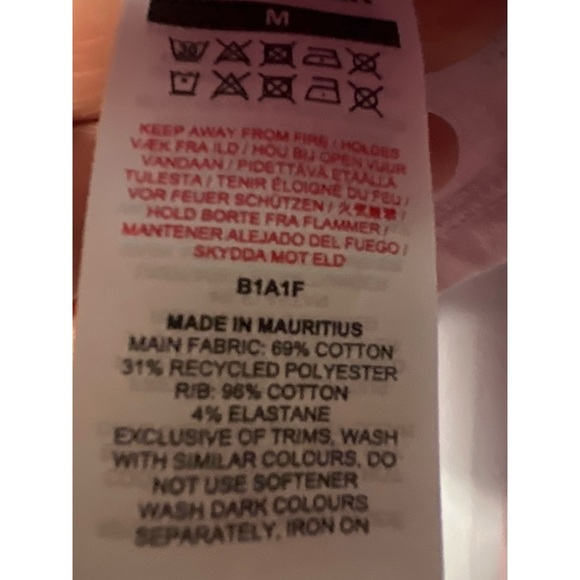 Gymshark Pink Hooded Crop Sweatshirt - Picture 3 of 3